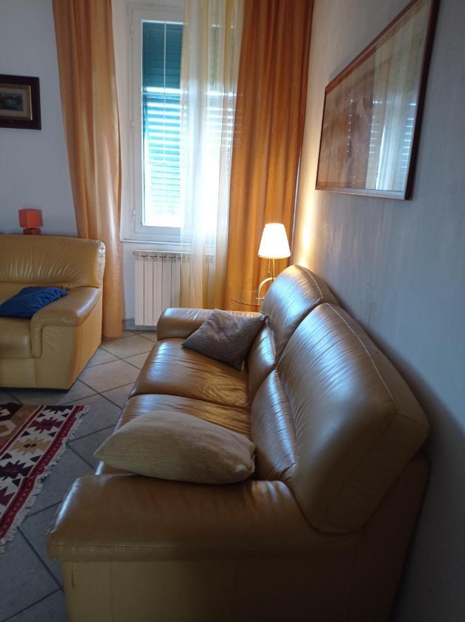 Appartamento Con Incantevole Vista Mare ลีวอร์โน ภายนอก รูปภาพ